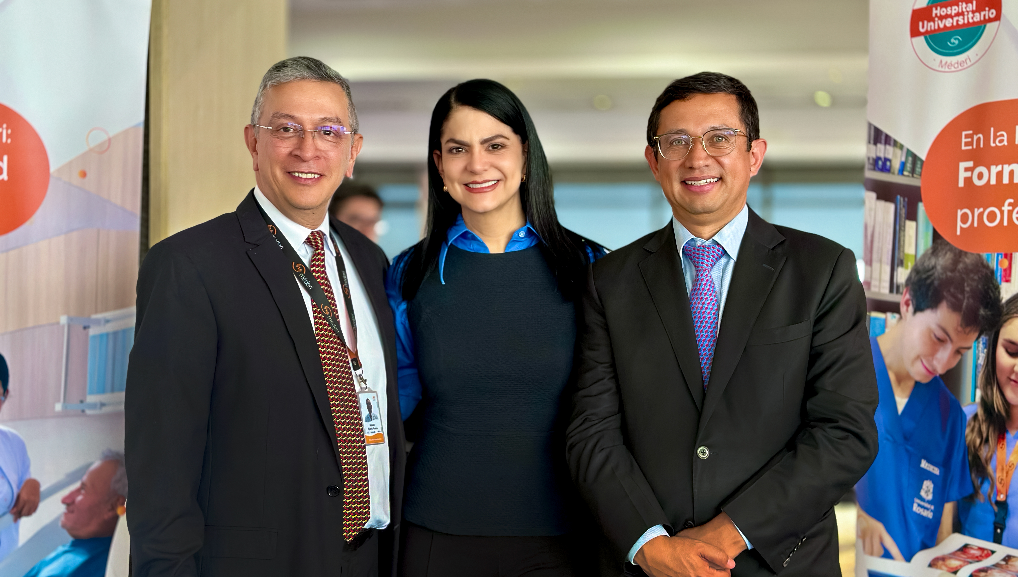 De izquierda a derecha: Dr. Nelson Sierra, Director Hospitalario de Méderi, Dra. Martha Lucía Ospina, Presidenta Ejecutiva y Dr. Helbert Arévalo, Subdirector Técnico.